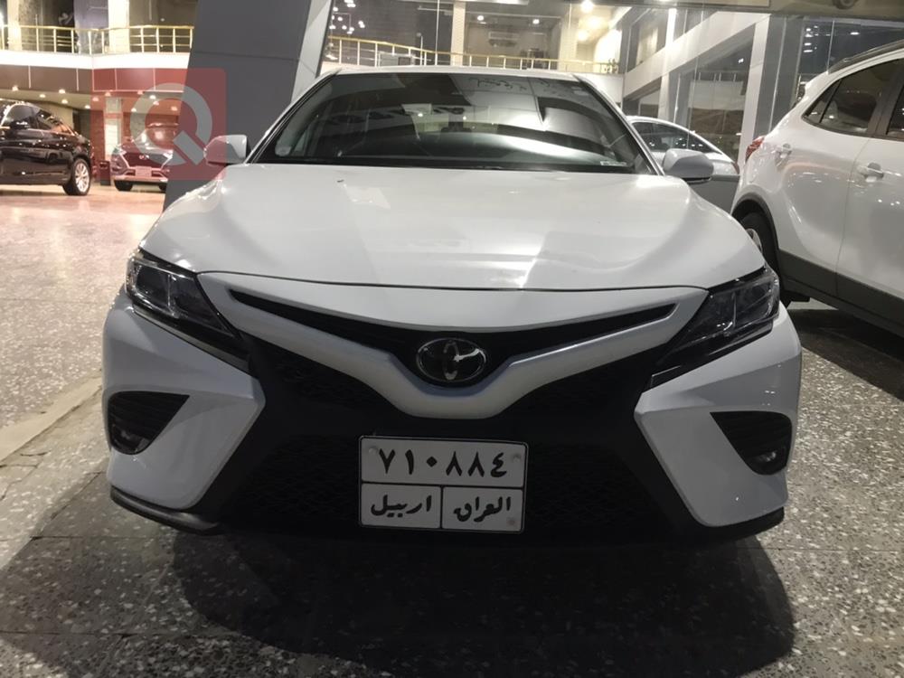 تۆیۆتا کامری